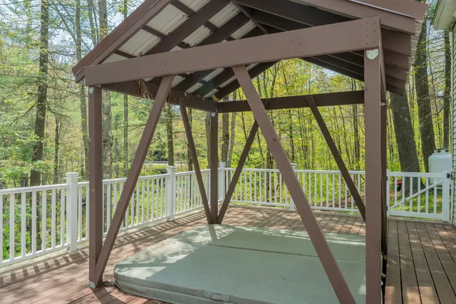 $715,000 | 2 Alex Court, Somersworth, NH 03878