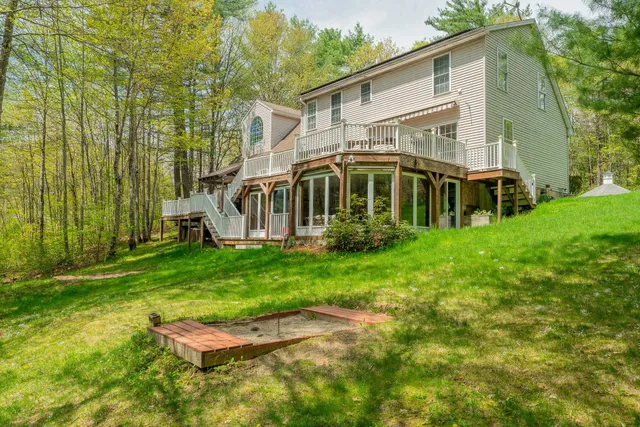 $715,000 | 2 Alex Court, Somersworth, NH 03878