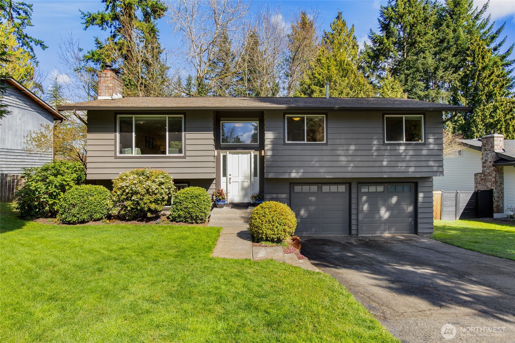 601 220th Street Southwest Bothell, WA 98021 - Photo 2 of 40