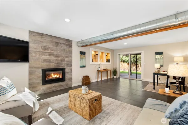 $924,900 | 601 220th Street Southwest, Bothell, WA 98021