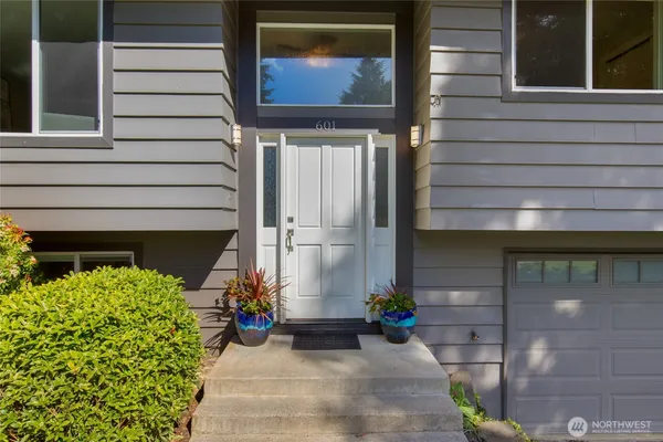$924,900 | 601 220th Street Southwest, Bothell, WA 98021