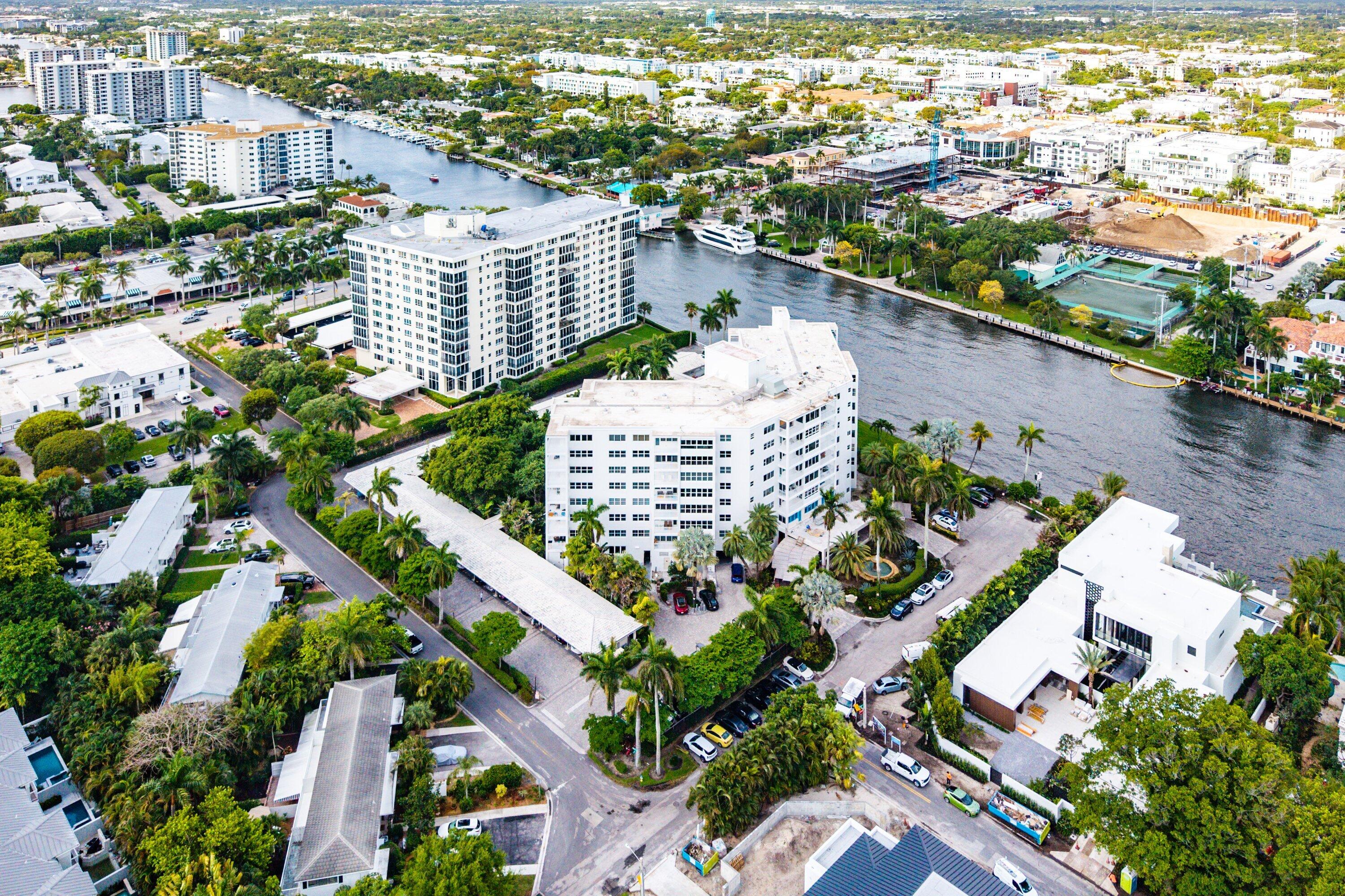 1000 Lowry Street, Unit 5D Delray Beach, FL 33483 - Photo 28 of 31 Aerial of Complex