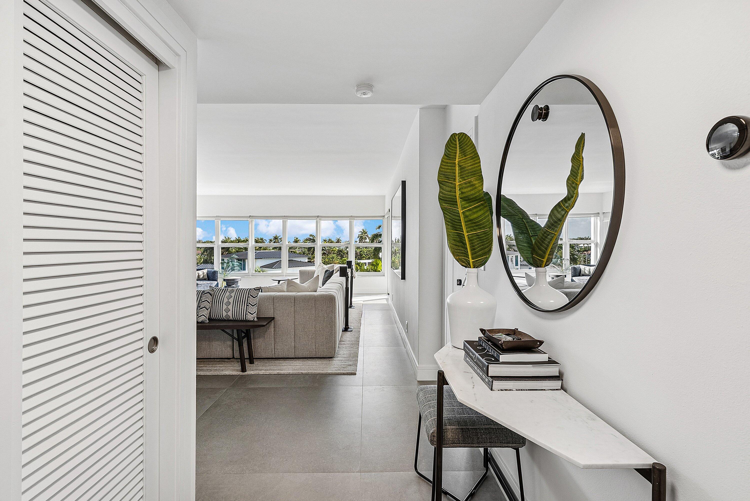 1000 Lowry Street, Unit 5D Delray Beach, FL 33483 - Photo 4 of 31 Entrance