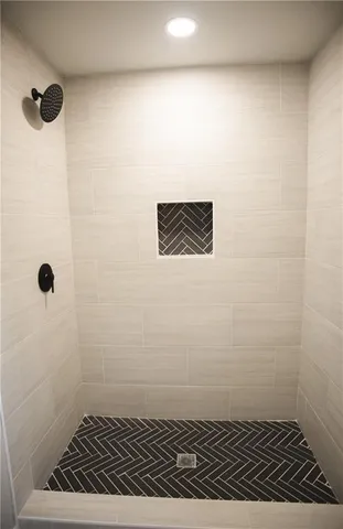 $2,200 | 3561 Misty Valley Road, Decatur, GA 30032