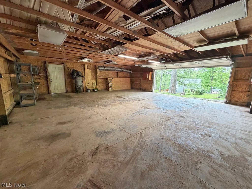 2087 Vesper Road Southwest Carrollton, OH 44615 - Photo 19 of 20