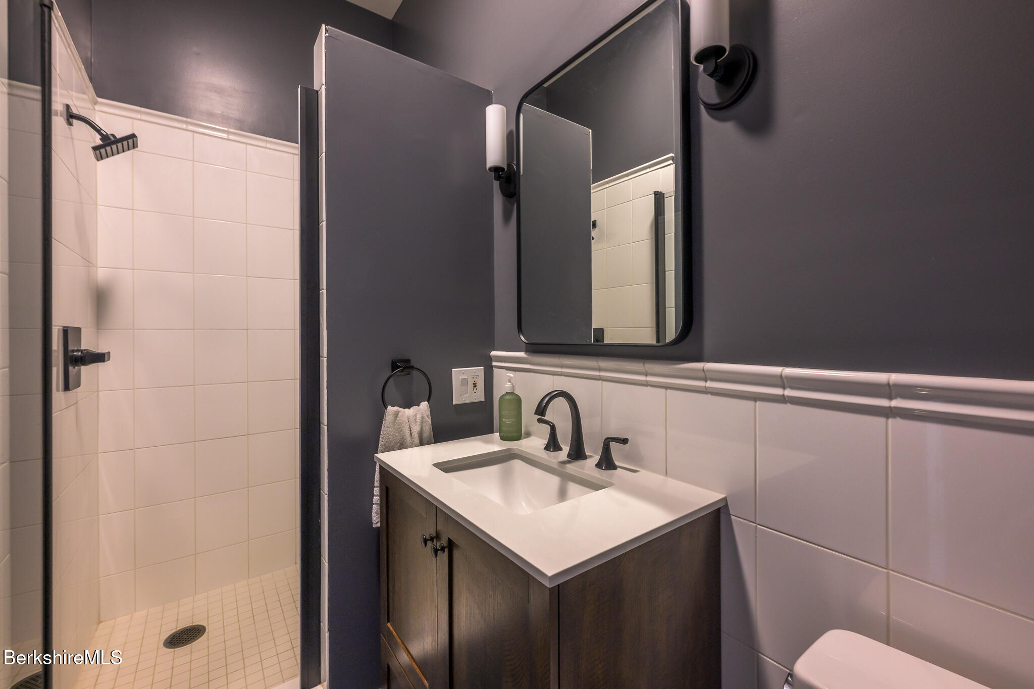 26 North Egremont Road Alford, MA 01230 - Photo 28 of 44 GUEST BATH