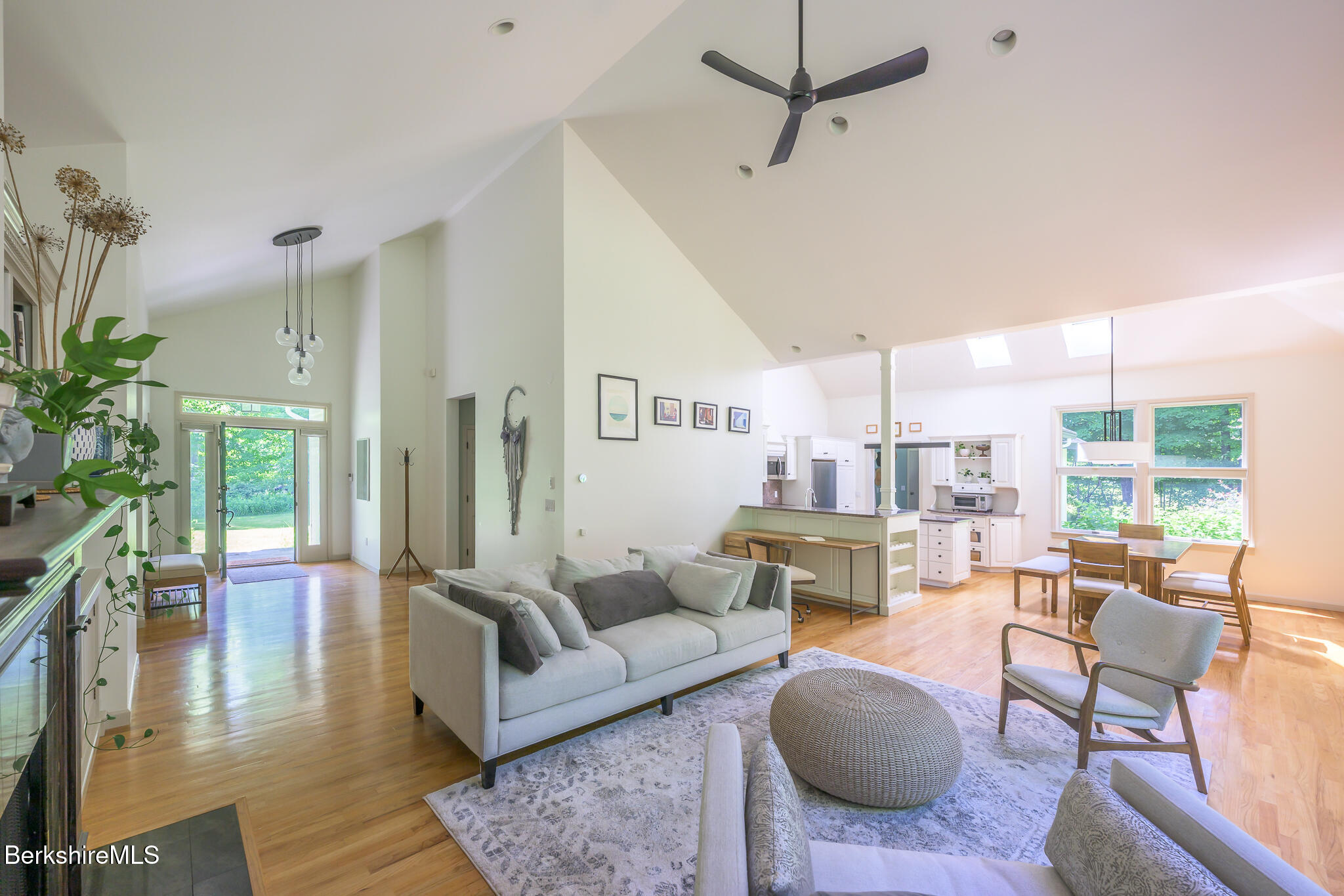 26 North Egremont Road Alford, MA 01230 - Photo 5 of 44 GREAT ROOM