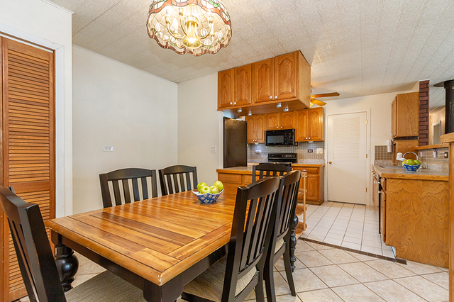 803 South Oltendorf Road Streamwood, IL 60107 - Photo 8 of 20