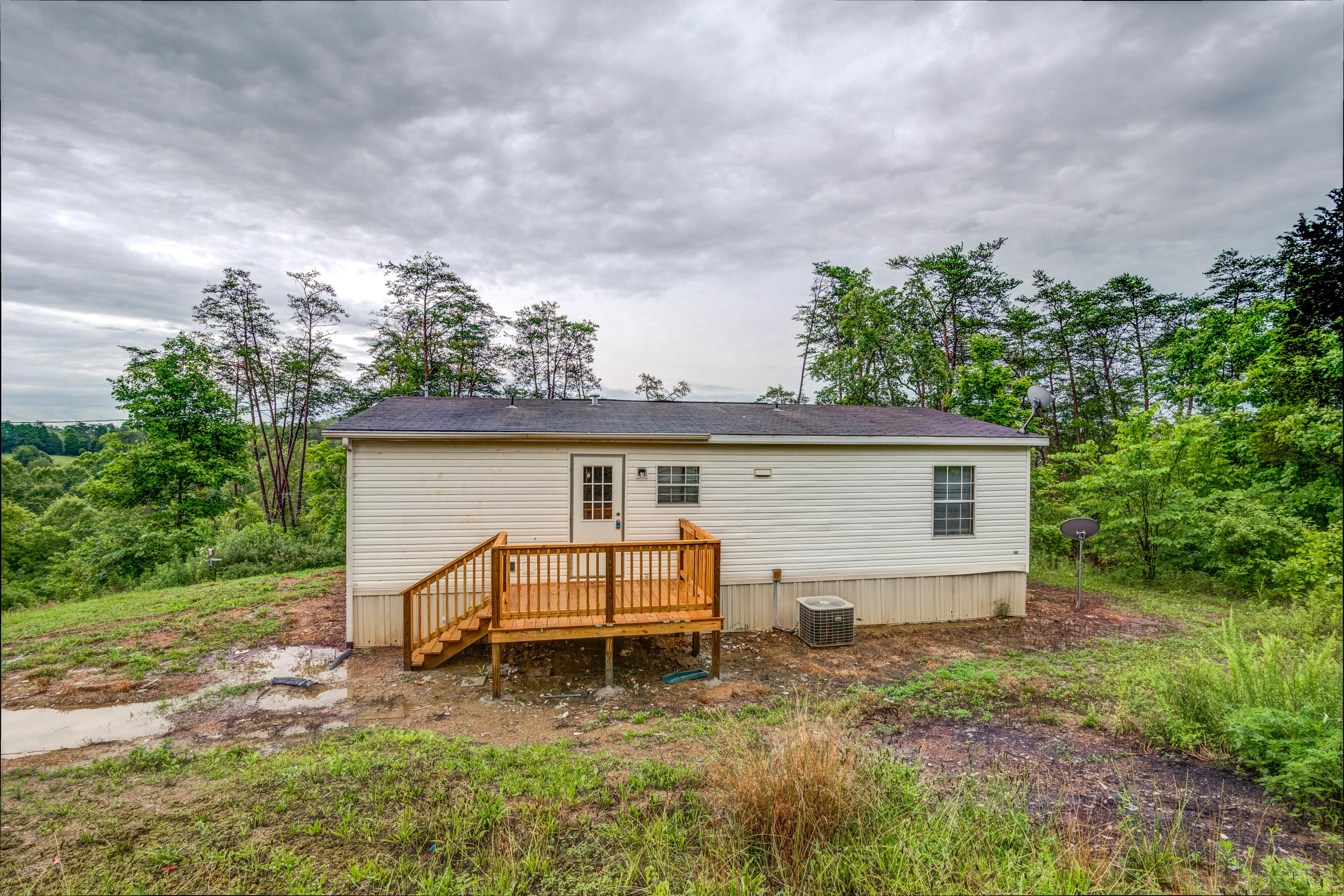 915 Sevier County Line Road Kodak, TN 37764 - Photo 2 of 15 DSC_8877_78_79_80_81