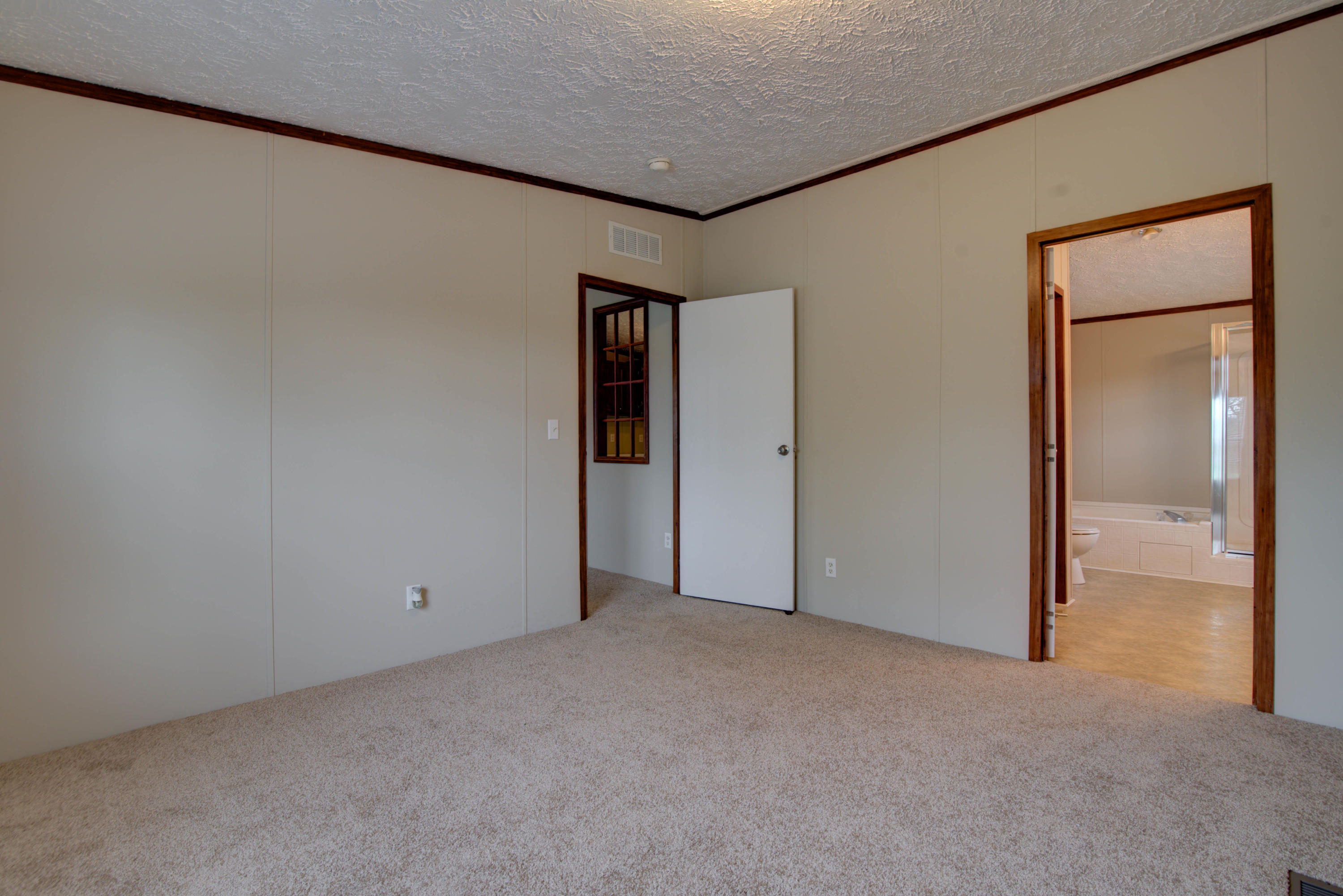 915 Sevier County Line Road Kodak, TN 37764 - Photo 6 of 15 DSC_8925_6_7_8_9