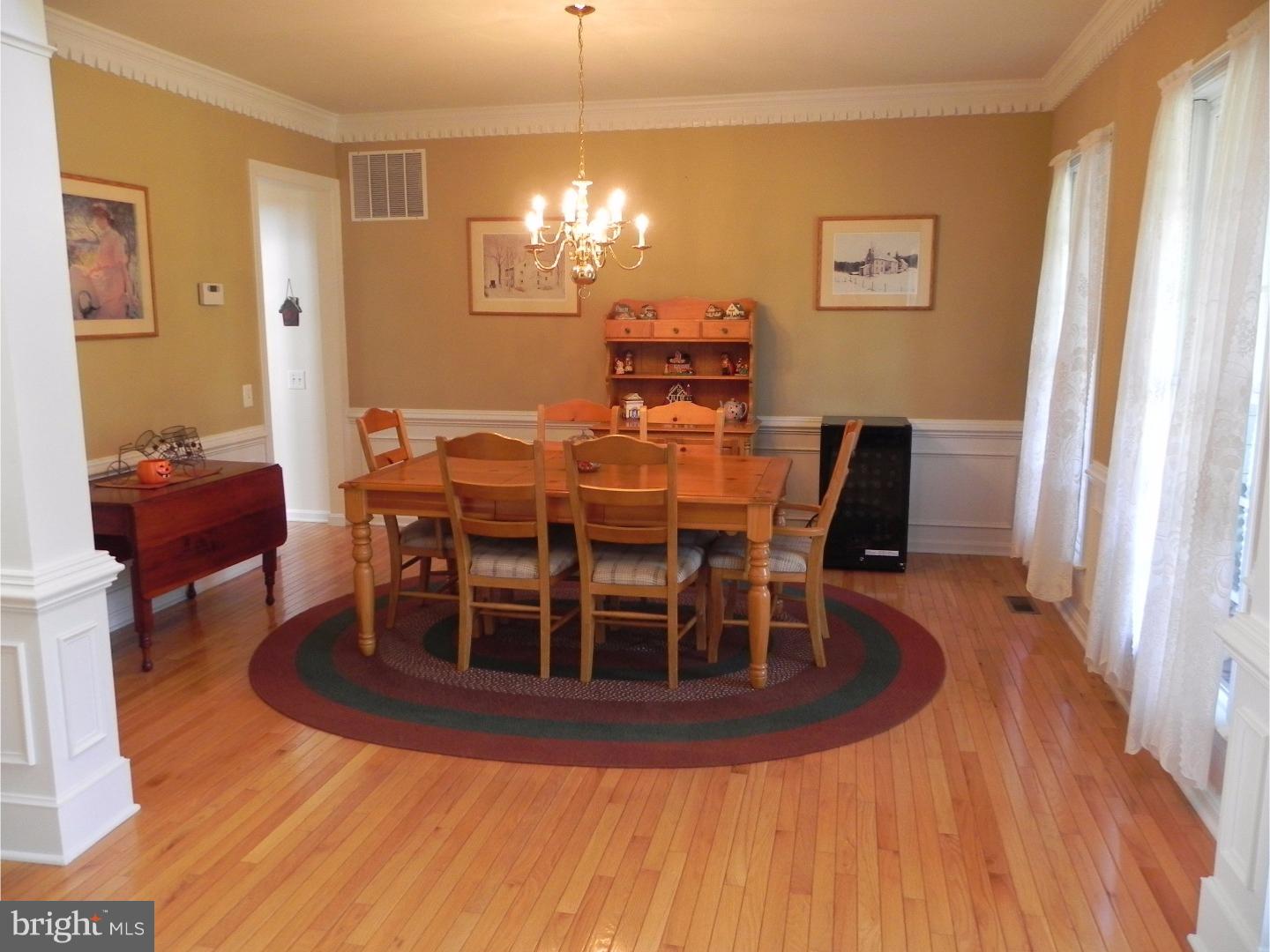 13 Eagleton Farm Road Newtown, PA 18940 - Photo 5 of 25 Dining Room