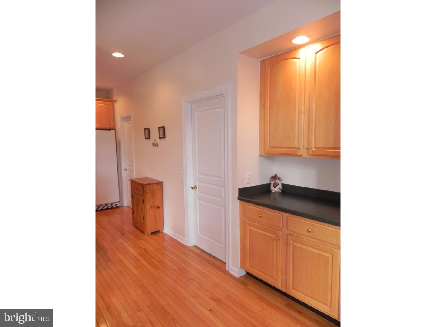 13 Eagleton Farm Road Newtown, PA 18940 - Photo 8 of 25 Kitchen