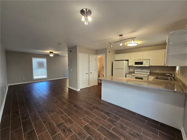 $215,000 | 1014 Summer Place Northwest, Norcross, GA 30071