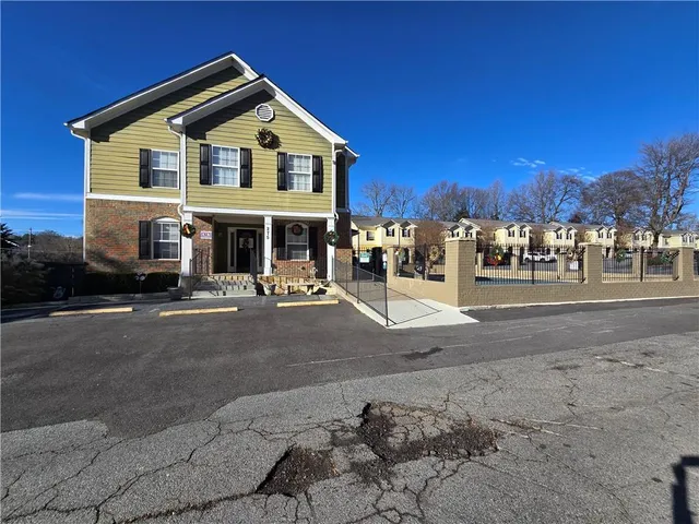 $224,900 | 1014 Summer Place Northwest, Norcross, GA 30071