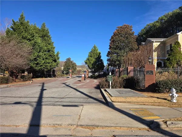 $215,000 | 1014 Summer Place Northwest, Norcross, GA 30071