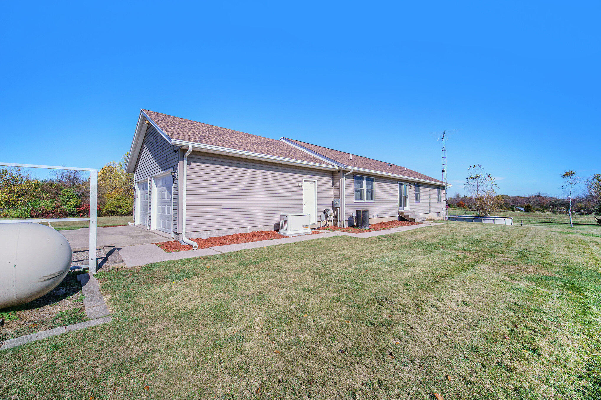 1549 Taylor Road Clinton, MI 49236 - Photo 25 of 28 025_file_171