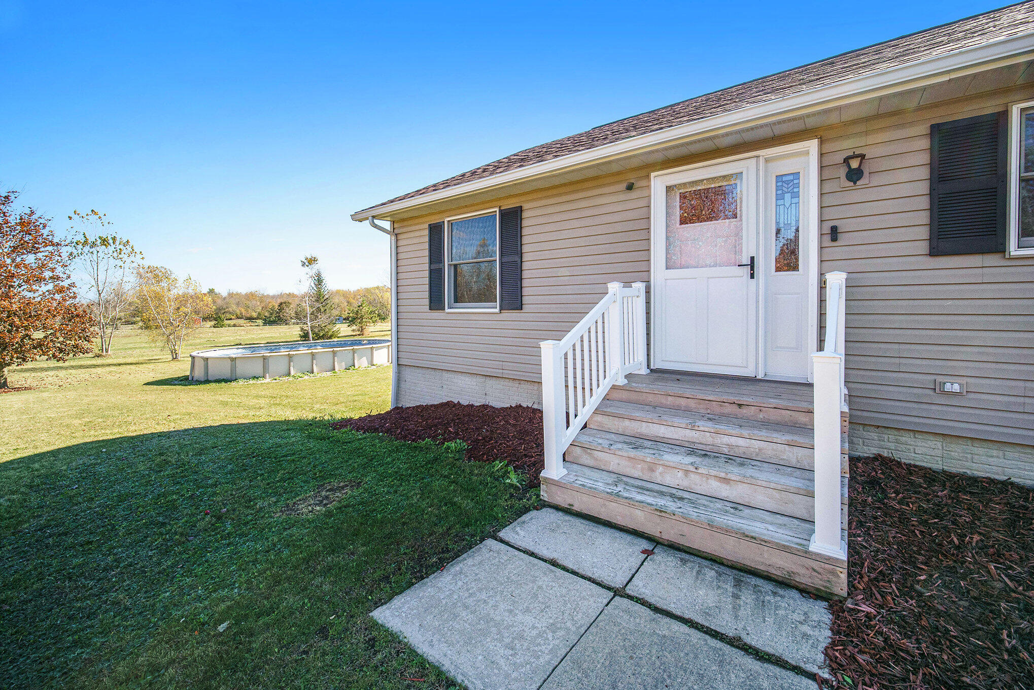 1549 Taylor Road Clinton, MI 49236 - Photo 3 of 28 003_file_438