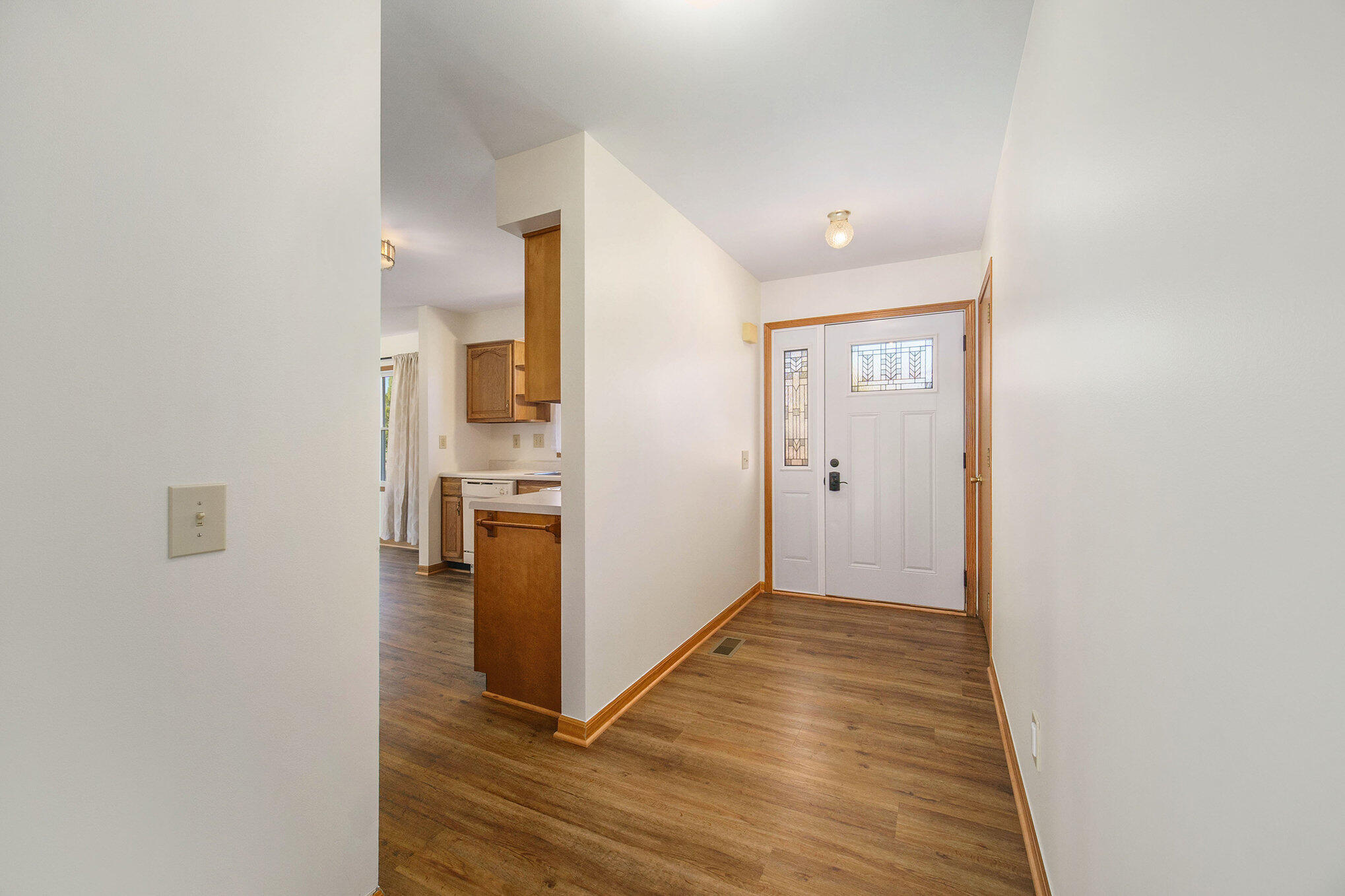 1549 Taylor Road Clinton, MI 49236 - Photo 4 of 28 004_file_128