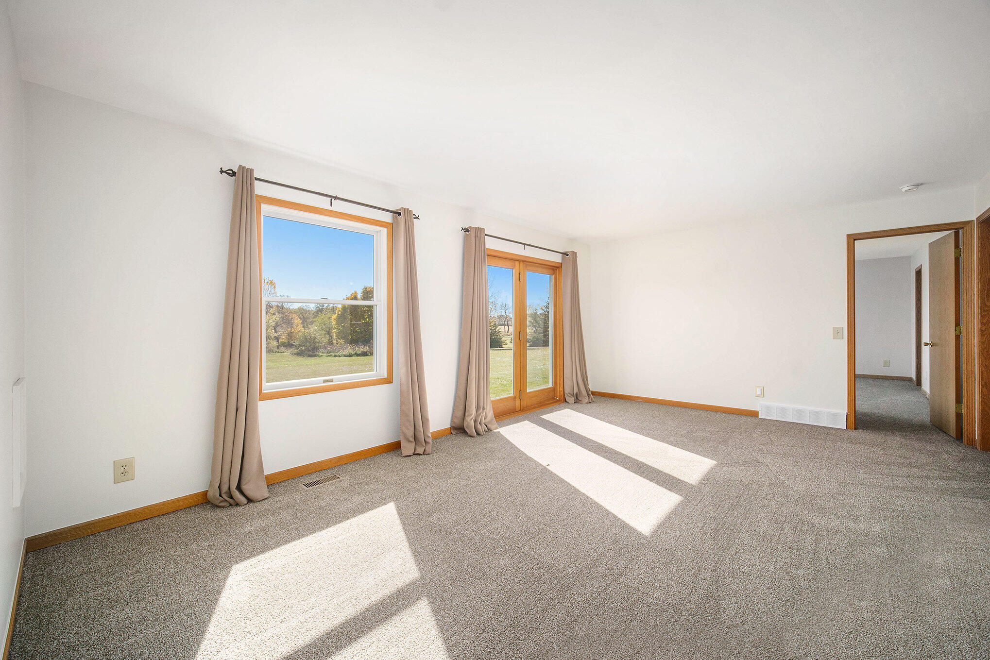 1549 Taylor Road Clinton, MI 49236 - Photo 5 of 28 005_file_276