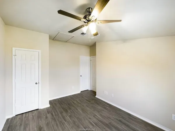 $1,395 | 2910 Town Square Avenue, Unit 2603, Bryan, TX 77802
