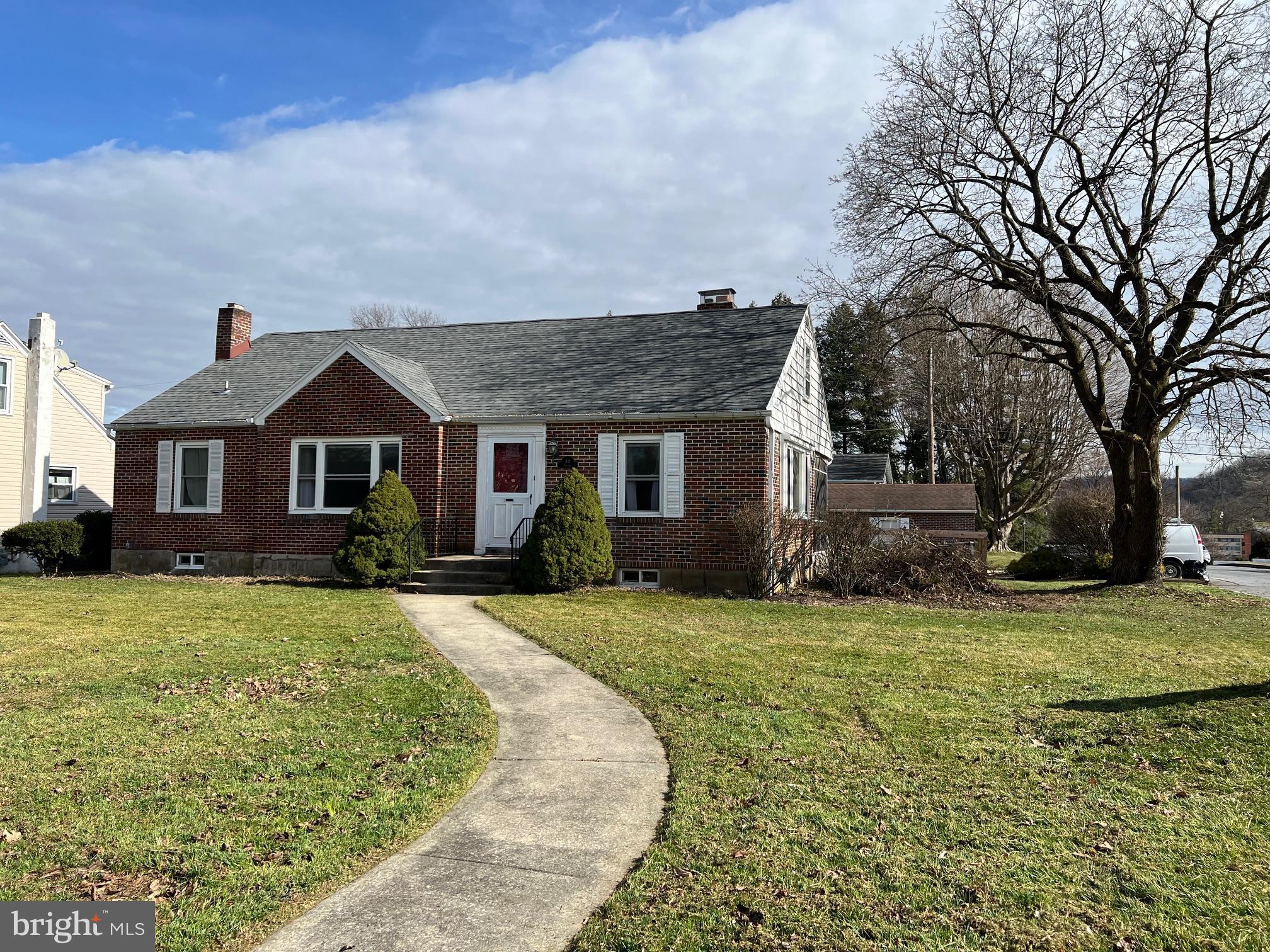 411 Parkside Avenue Reading, PA 19607 - Photo 1 of 19 Corner Lot on this Brick Home