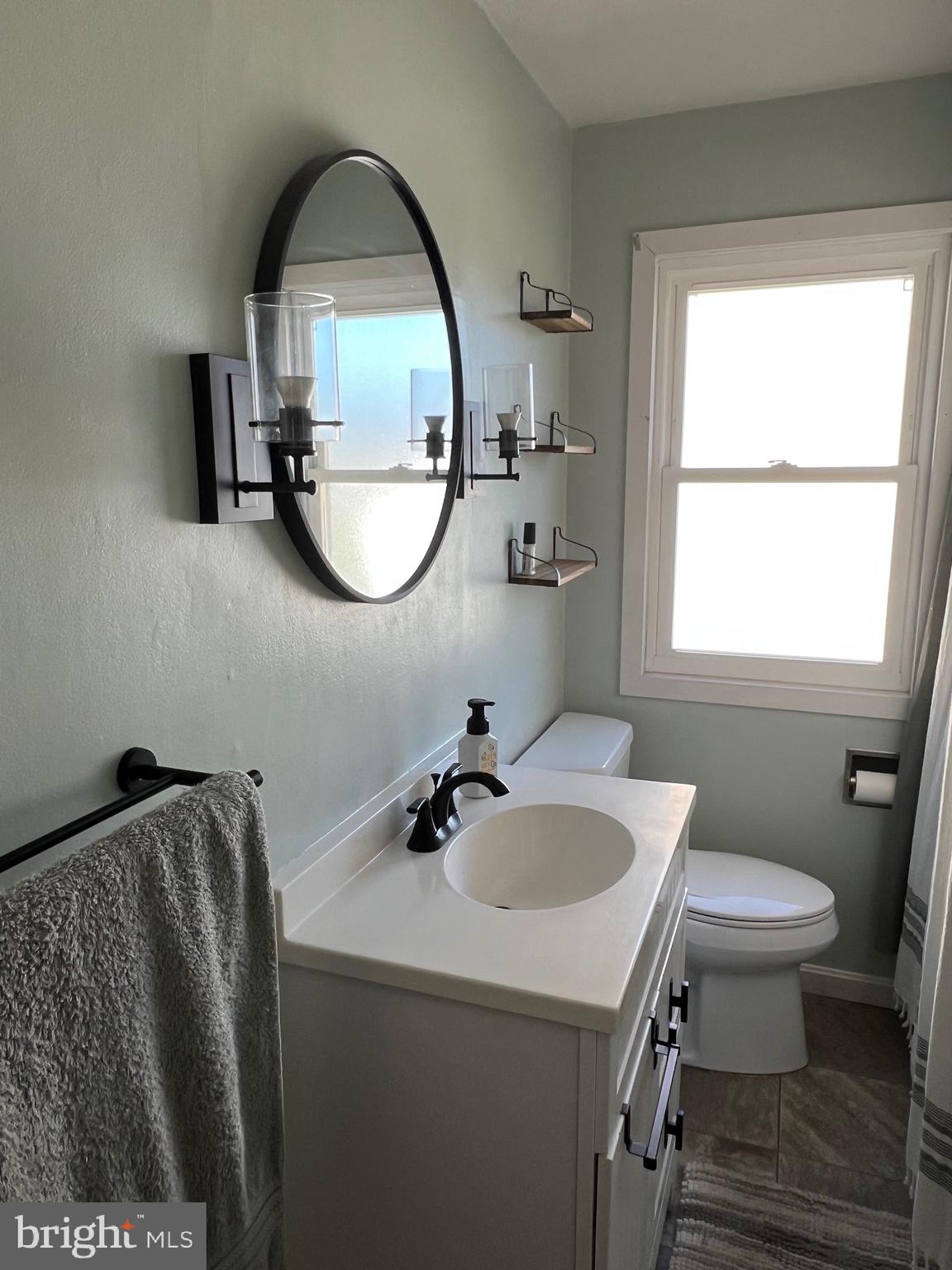 411 Parkside Avenue Reading, PA 19607 - Photo 17 of 19 Remodeled Bathroom