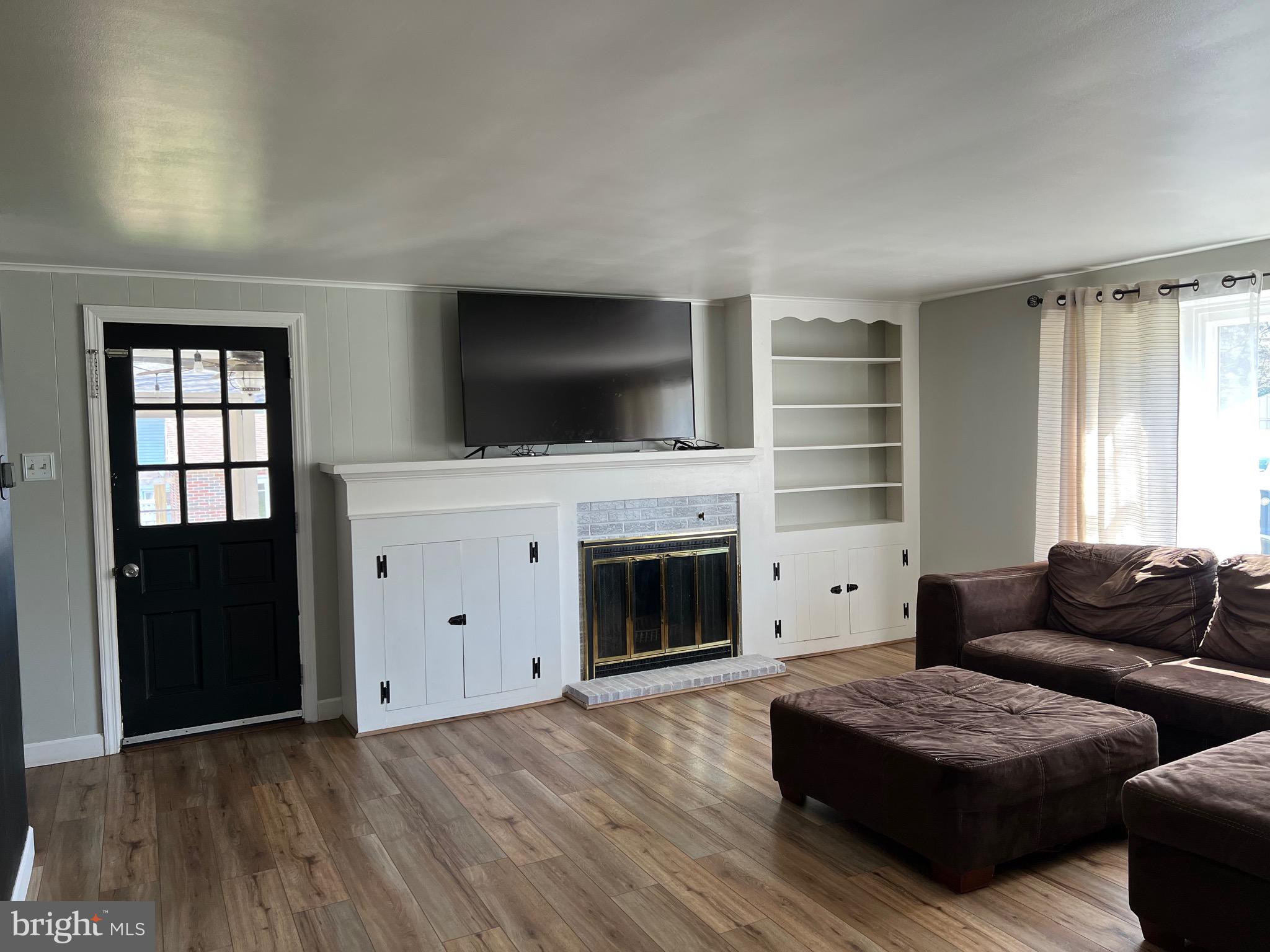411 Parkside Avenue Reading, PA 19607 - Photo 8 of 19 Built ins around Living room fireplace