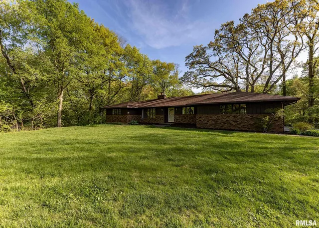 $615,000 | 9721 234th Street North, Port Byron, IL 61275