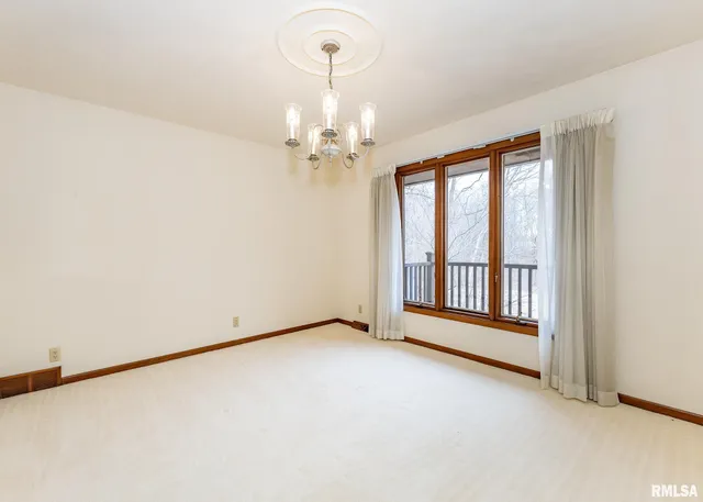 $615,000 | 9721 234th Street North, Port Byron, IL 61275