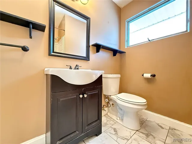 $1,900 | 52 Carol Lane, Grand Island, NY 14072