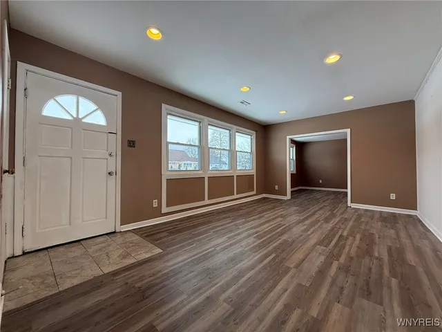 $1,900 | 52 Carol Lane, Grand Island, NY 14072