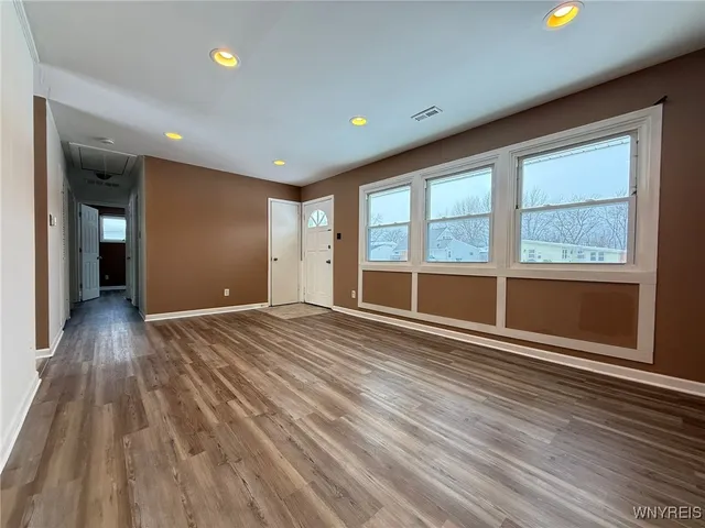 $1,900 | 52 Carol Lane, Grand Island, NY 14072