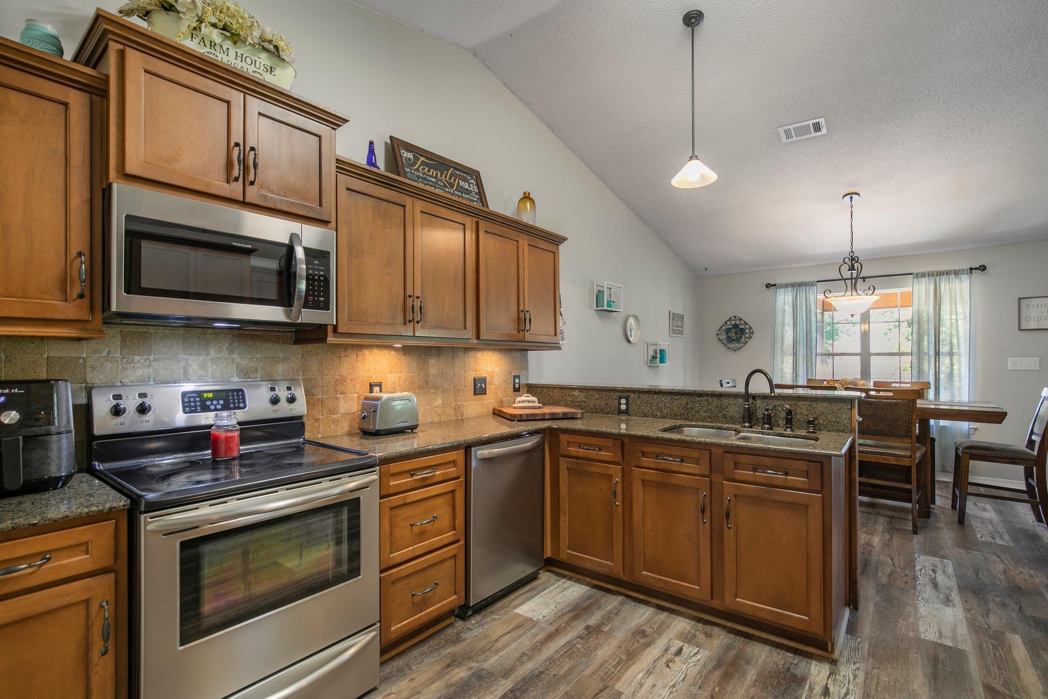 26575 Dean Court South Daphne, AL 36526 - Photo 11 of 41
