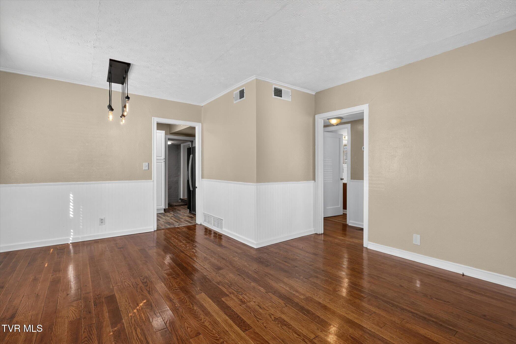 1370 Waverly Road Kingsport, TN 37664 - Photo 4 of 47 4