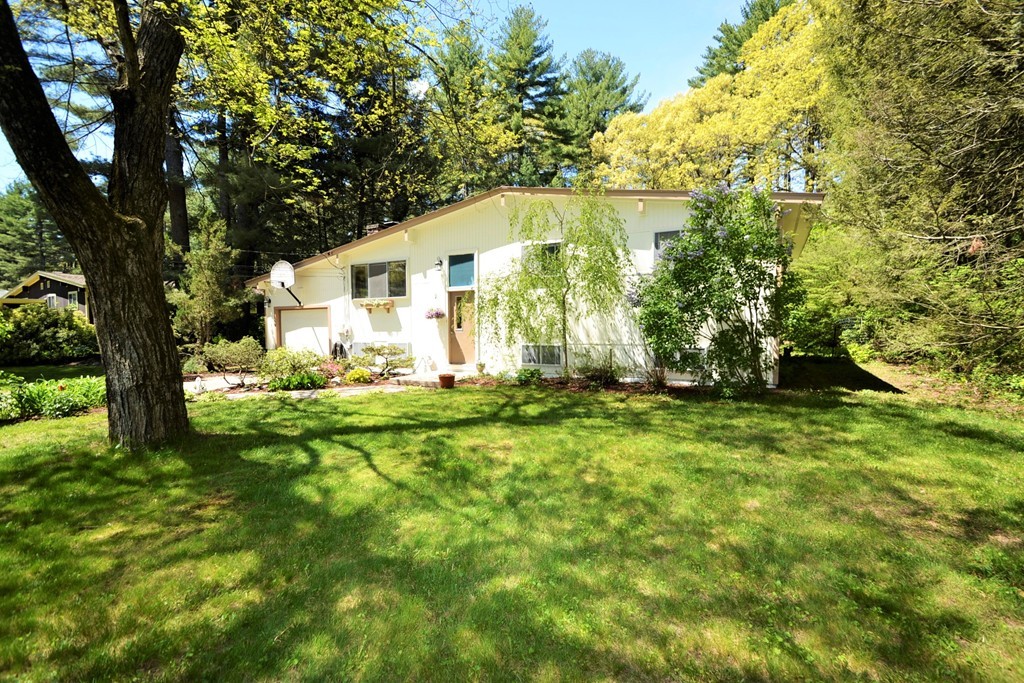 61 Robbins Road Sudbury, MA 01776 - Photo 1 of 22 Gallery Image 1