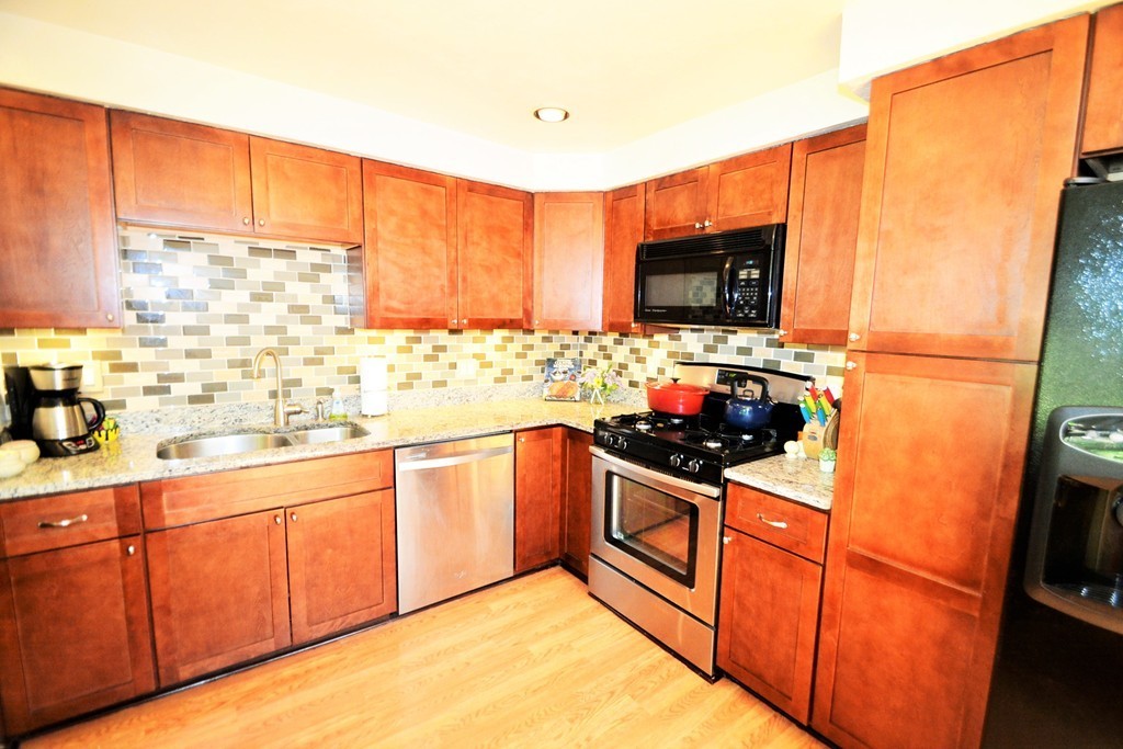61 Robbins Road Sudbury, MA 01776 - Photo 2 of 22 Gallery Image 2