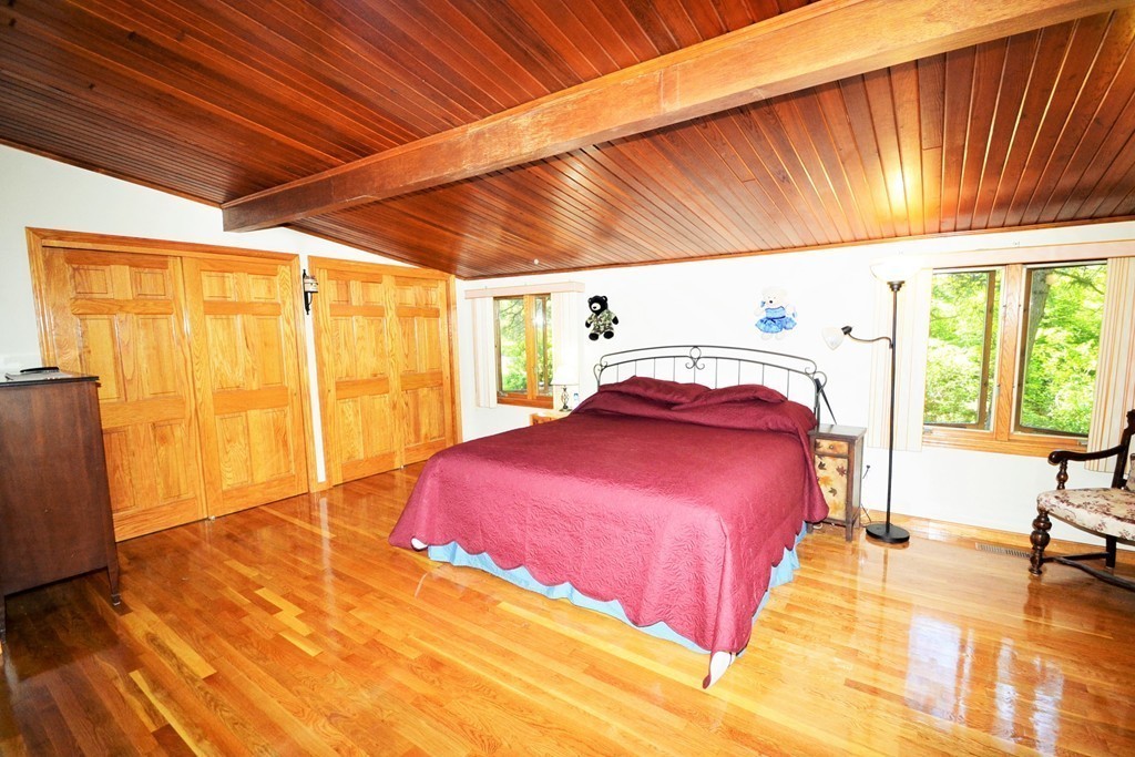 61 Robbins Road Sudbury, MA 01776 - Photo 10 of 22 Gallery Image 10