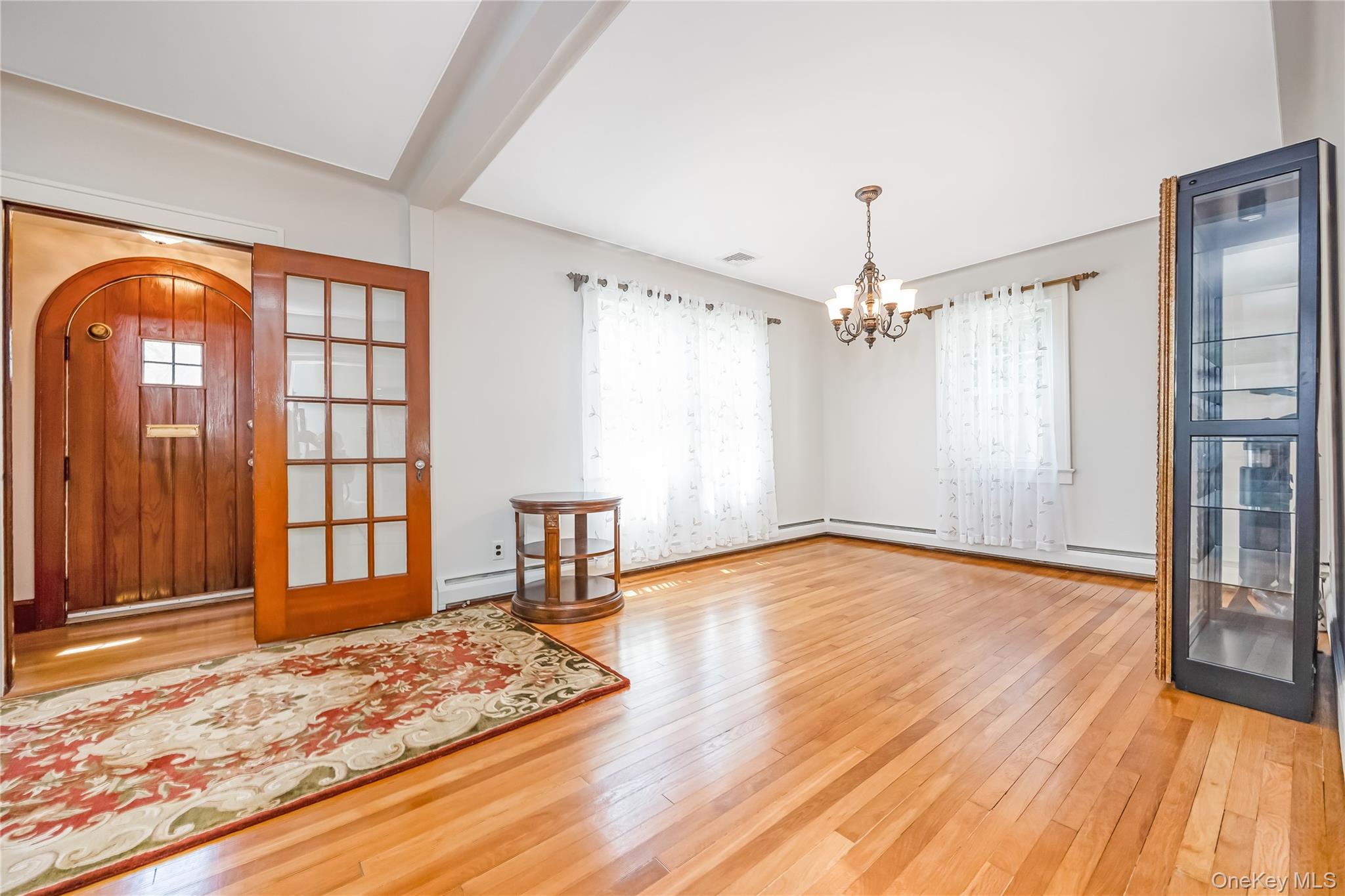 83 Village Line Road Babylon, NY 11702 - Photo 3 of 45 Gallery Image 3