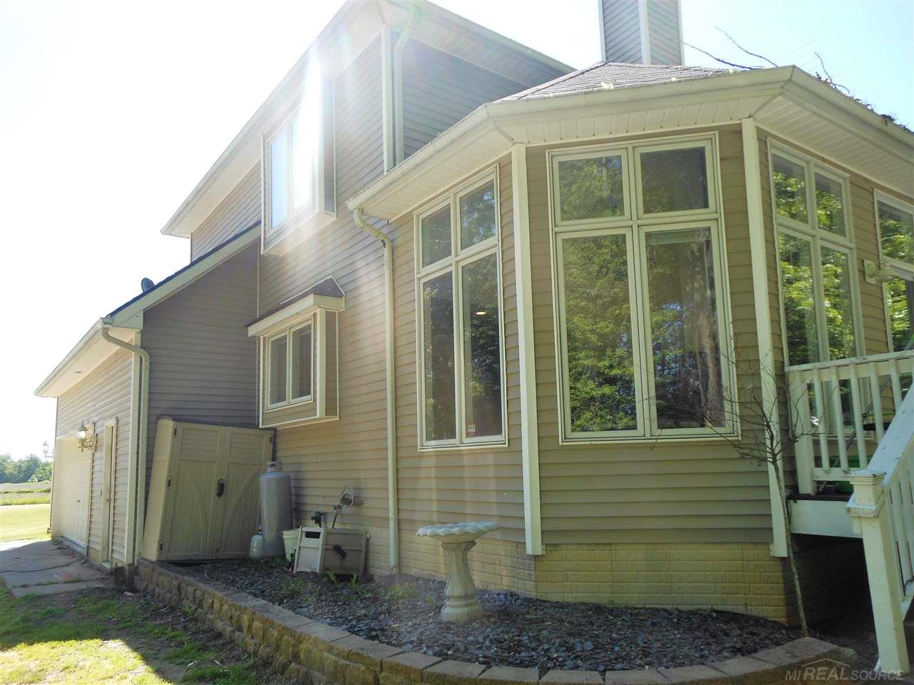 5069 Martin Road Capac, MI 48014 - Photo 7 of 40