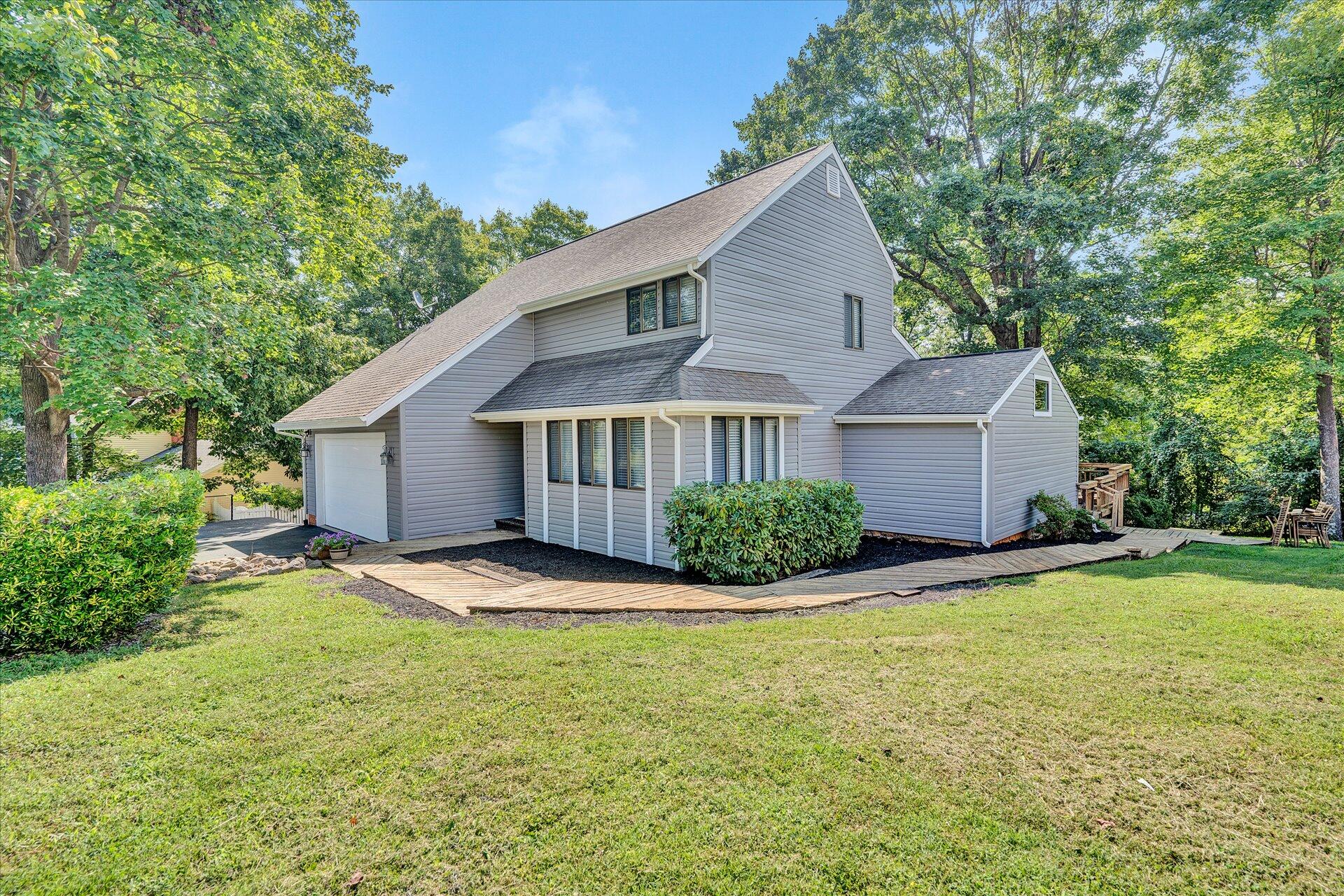 190 MacGregor Drive Blue Ridge, VA 24064 - Photo 44 of 44 44-DSC5060