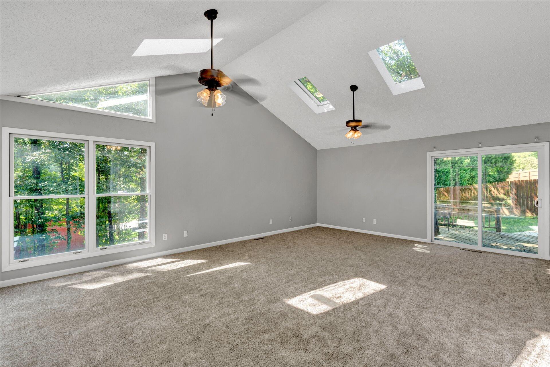 190 MacGregor Drive Blue Ridge, VA 24064 - Photo 10 of 44 10-DSC5126