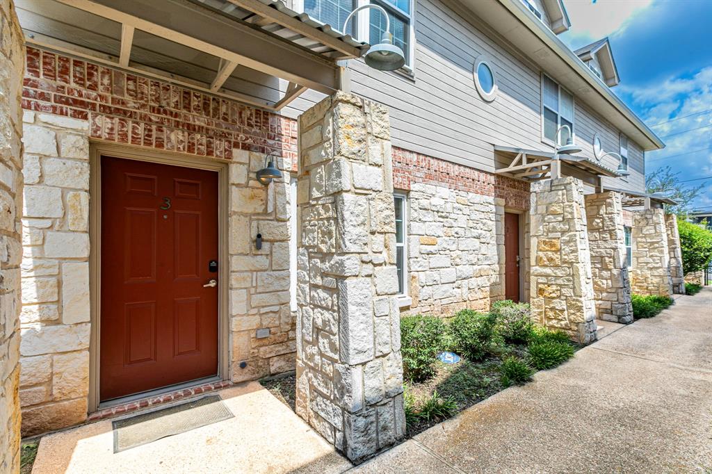 2011 South 7th Street, Unit 3 Waco, TX 76706 - Photo 4 of 26