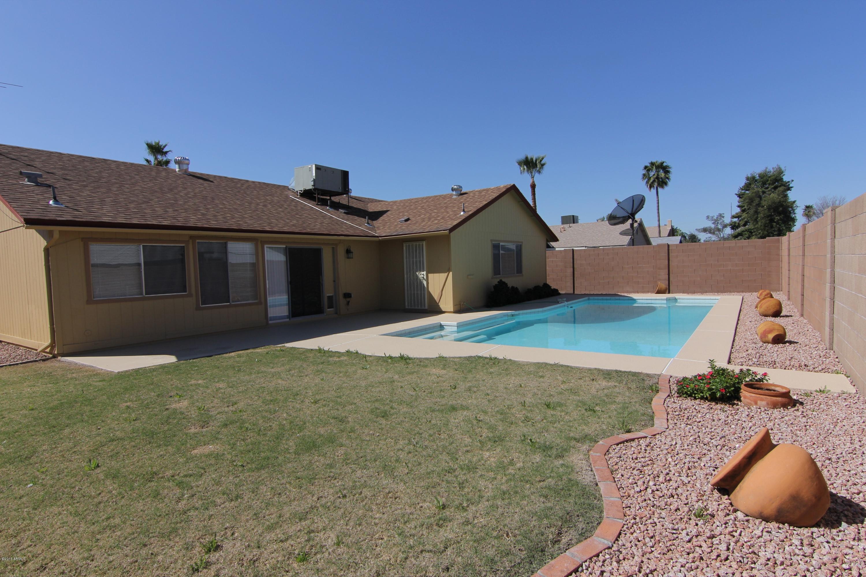 2402 West Kathleen Road Phoenix, AZ 85023 - Photo 15 of 19 IMG_5153