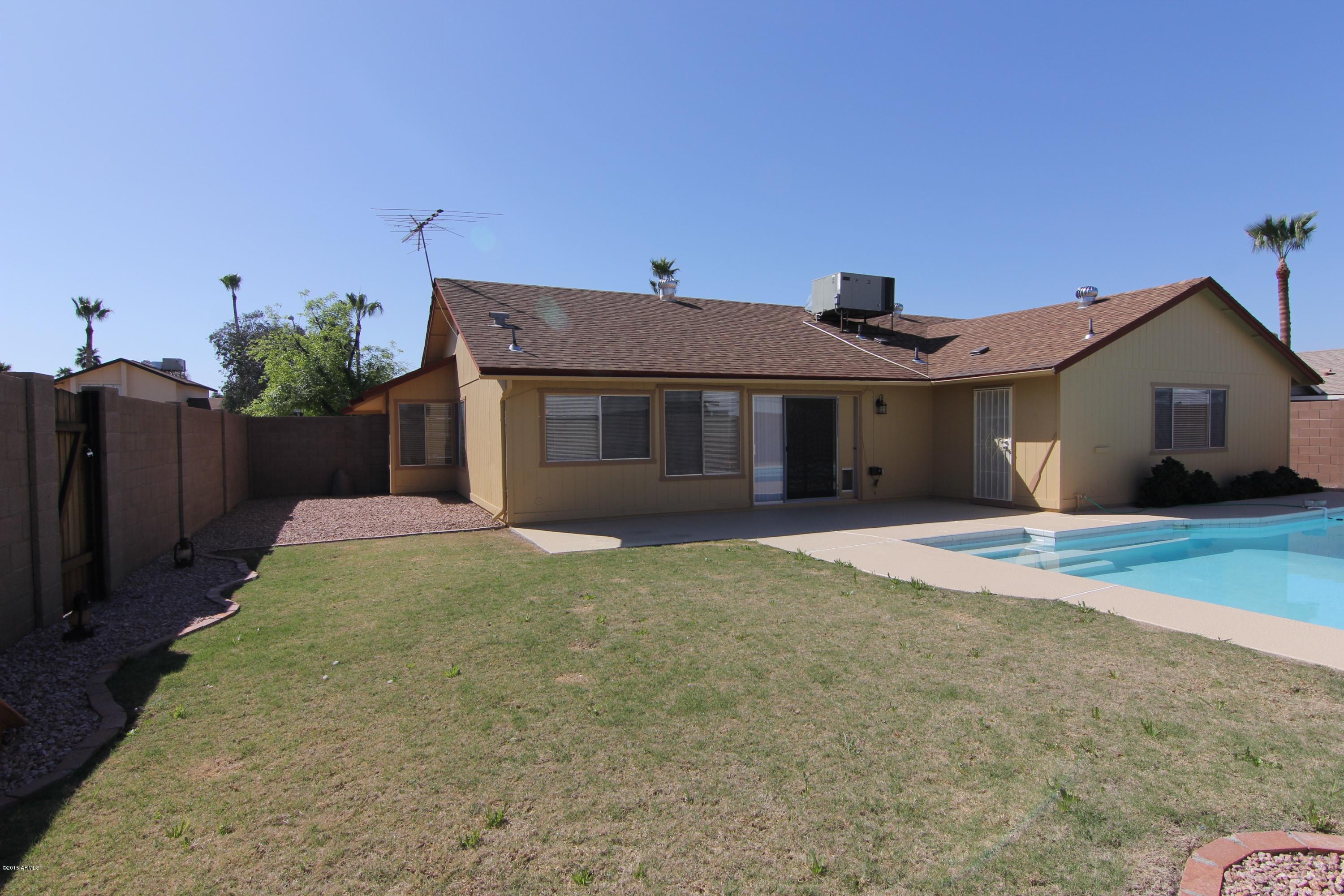 2402 West Kathleen Road Phoenix, AZ 85023 - Photo 16 of 19 IMG_5154