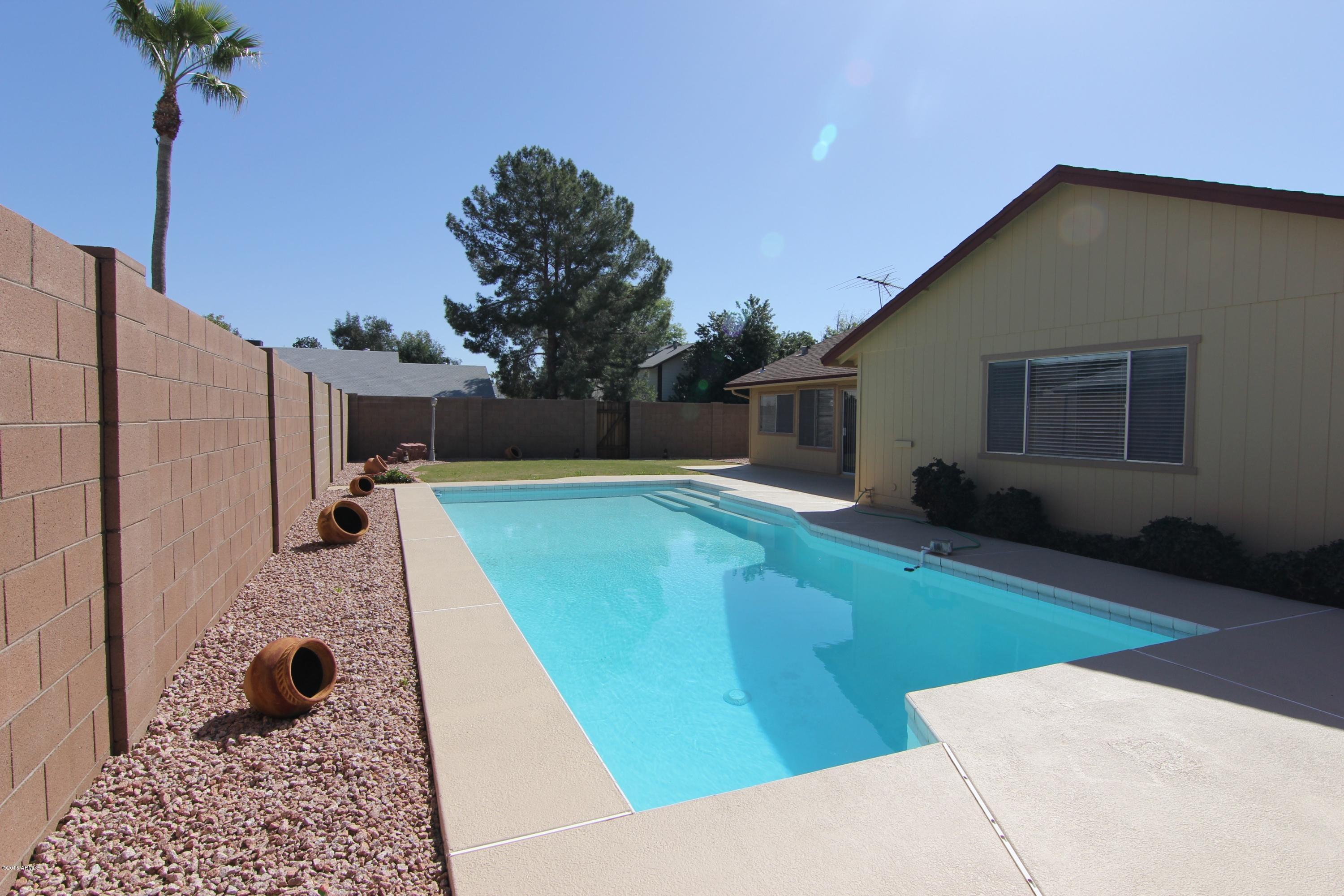 2402 West Kathleen Road Phoenix, AZ 85023 - Photo 17 of 19 IMG_5155