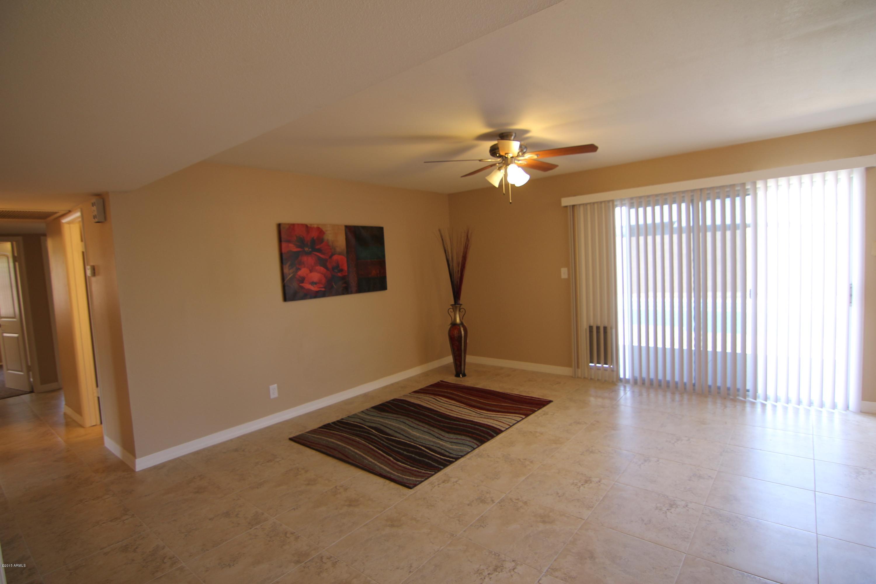 2402 West Kathleen Road Phoenix, AZ 85023 - Photo 7 of 19 IMG_5139