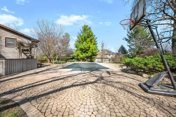 $420,000 | 19042 Whisper Lane, Bloomington, IL 61705