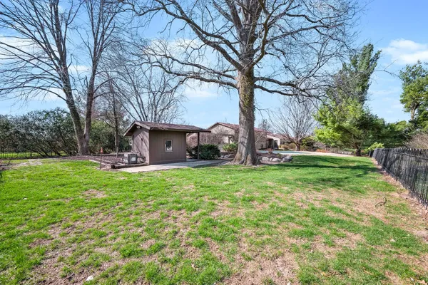 $420,000 | 19042 Whisper Lane, Bloomington, IL 61705