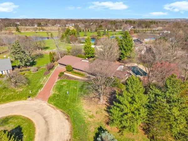 $420,000 | 19042 Whisper Lane, Bloomington, IL 61705