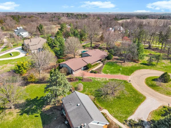 $420,000 | 19042 Whisper Lane, Bloomington, IL 61705